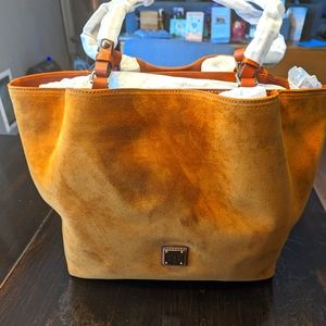 Dooney Bourke Honey Flynn